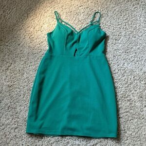 Elegant Green Sleeveless Dress